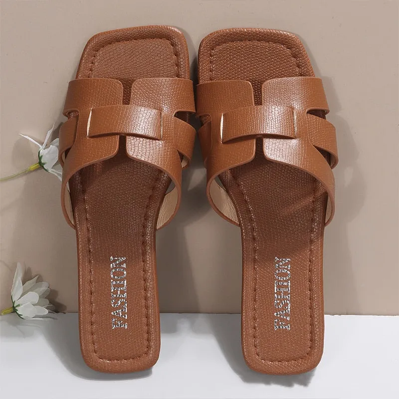 2023 Summer New Women Slippers Flat Bottom Non-slip Outdoor Open Toe Beach Female Sandals Sexy Fashion Design Slides Woman Shoes