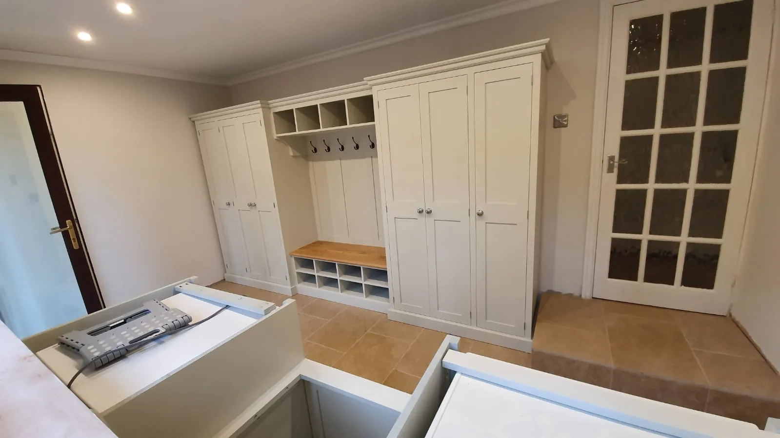 **6 Door COMBINATION Hall, Utility Room, Cloak Room Storage Cupboard with Bench and Coat Rack - 3.5 m wide