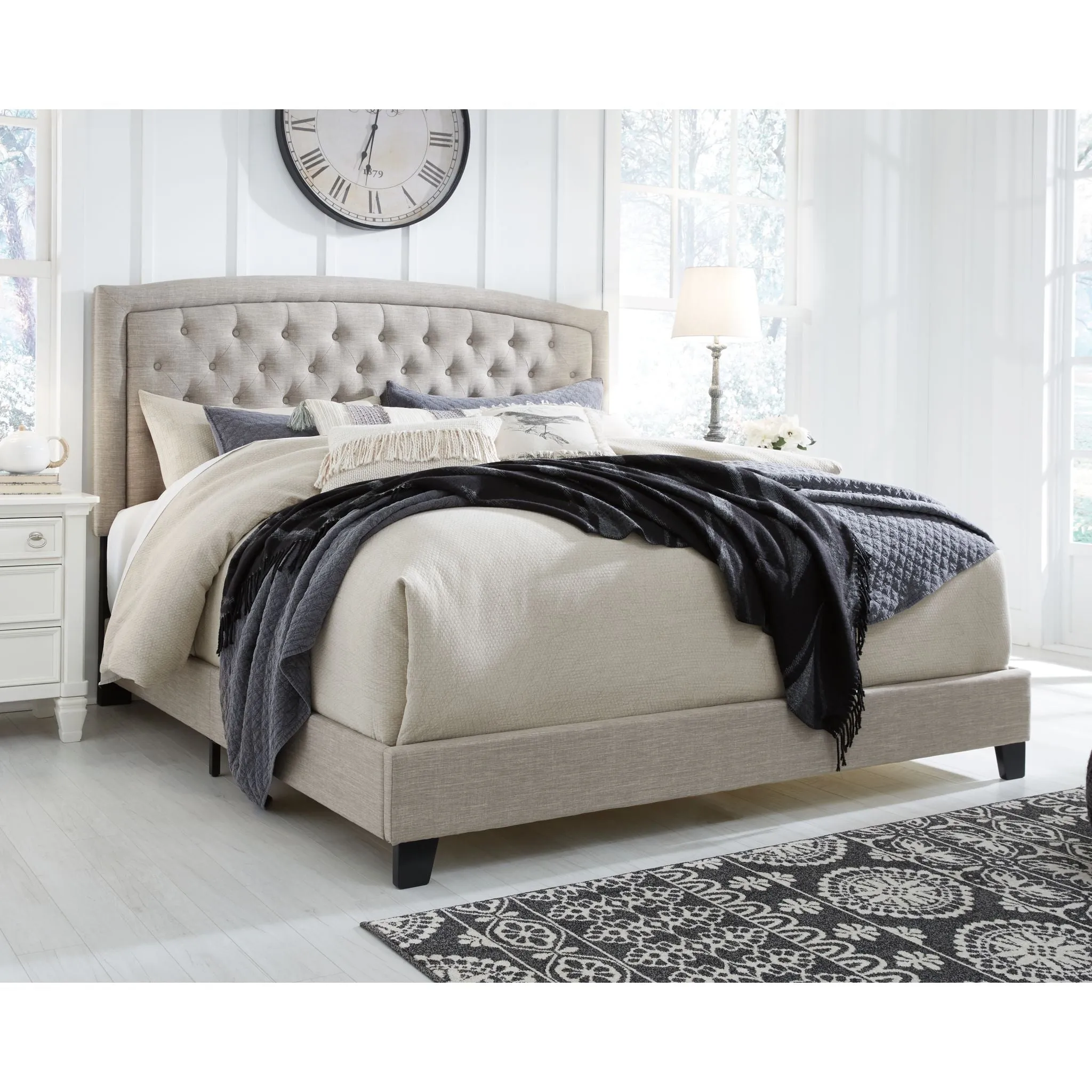 Jerary Upholstered Bed