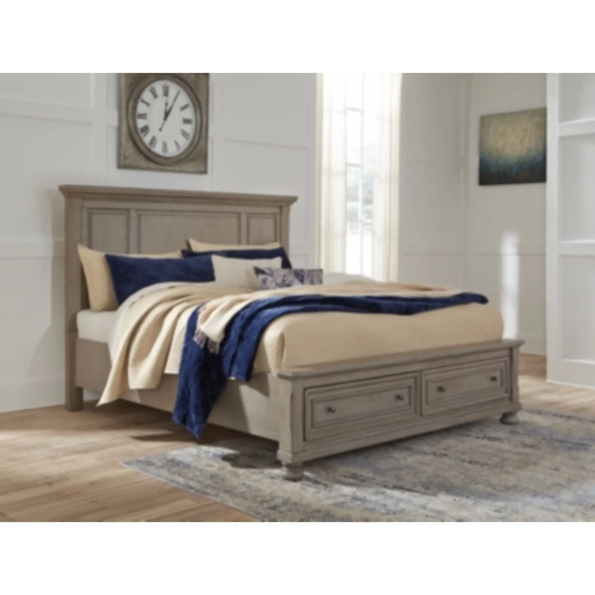 Lettner Panel Storage Bed