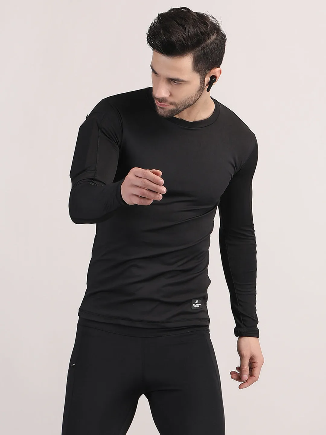 Long sleeve compression t shirt mens with phone holder