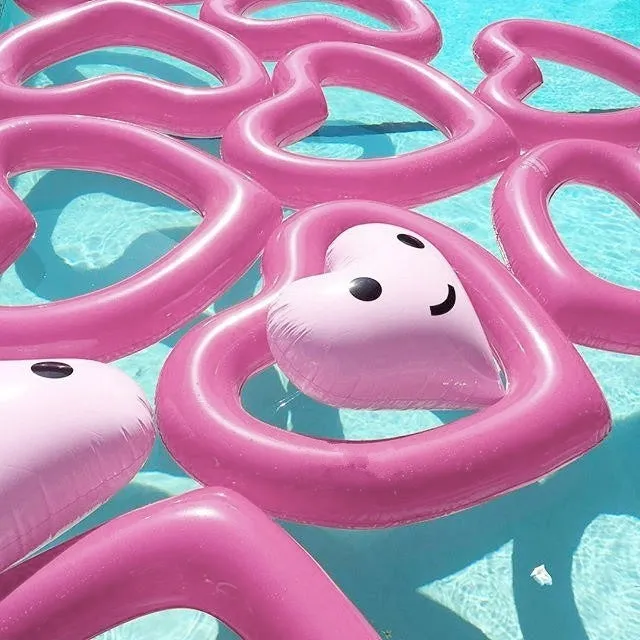 Love Heart Shaped Inflatable Floating Swimming Safety Pool Ring, Inflated Size: 120cm x 100cm (Pink)