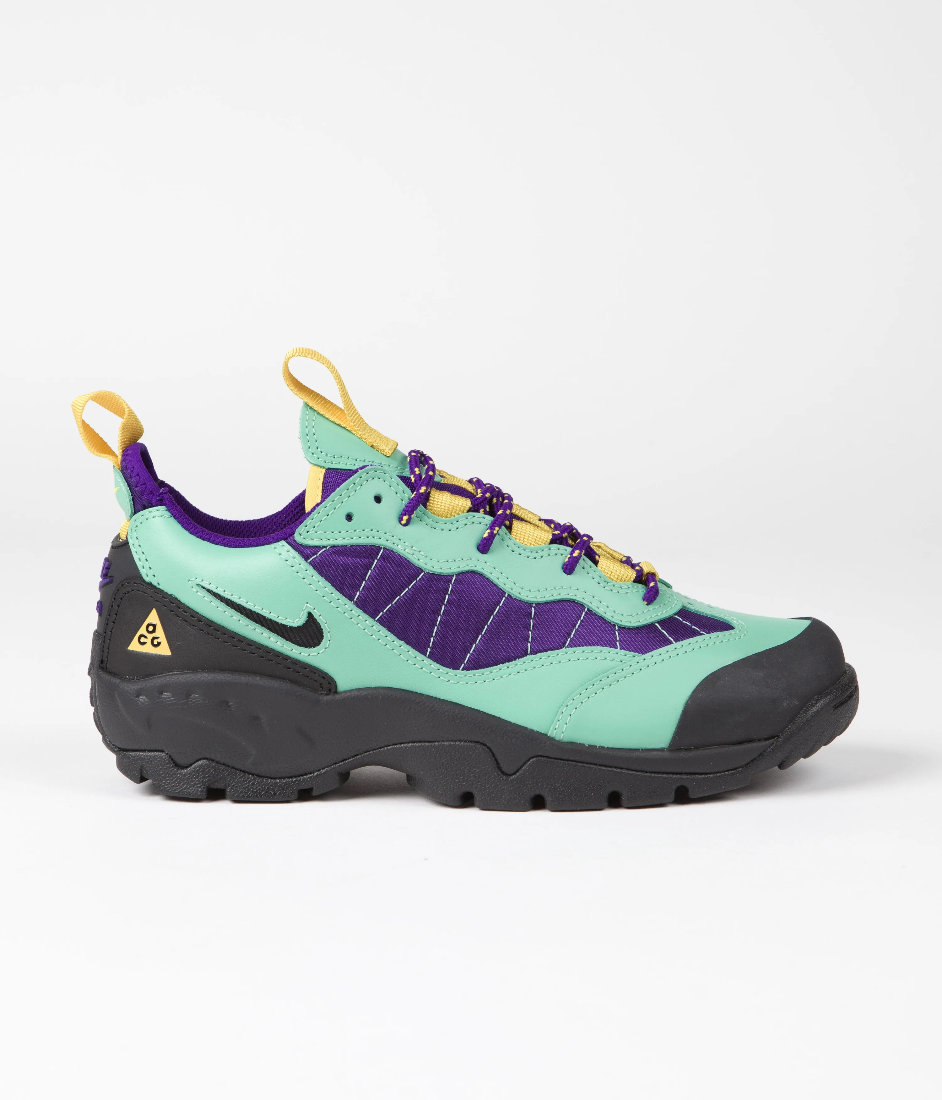 Nike ACG Air Mada Shoes - Light Menta / Black - Electro Purple