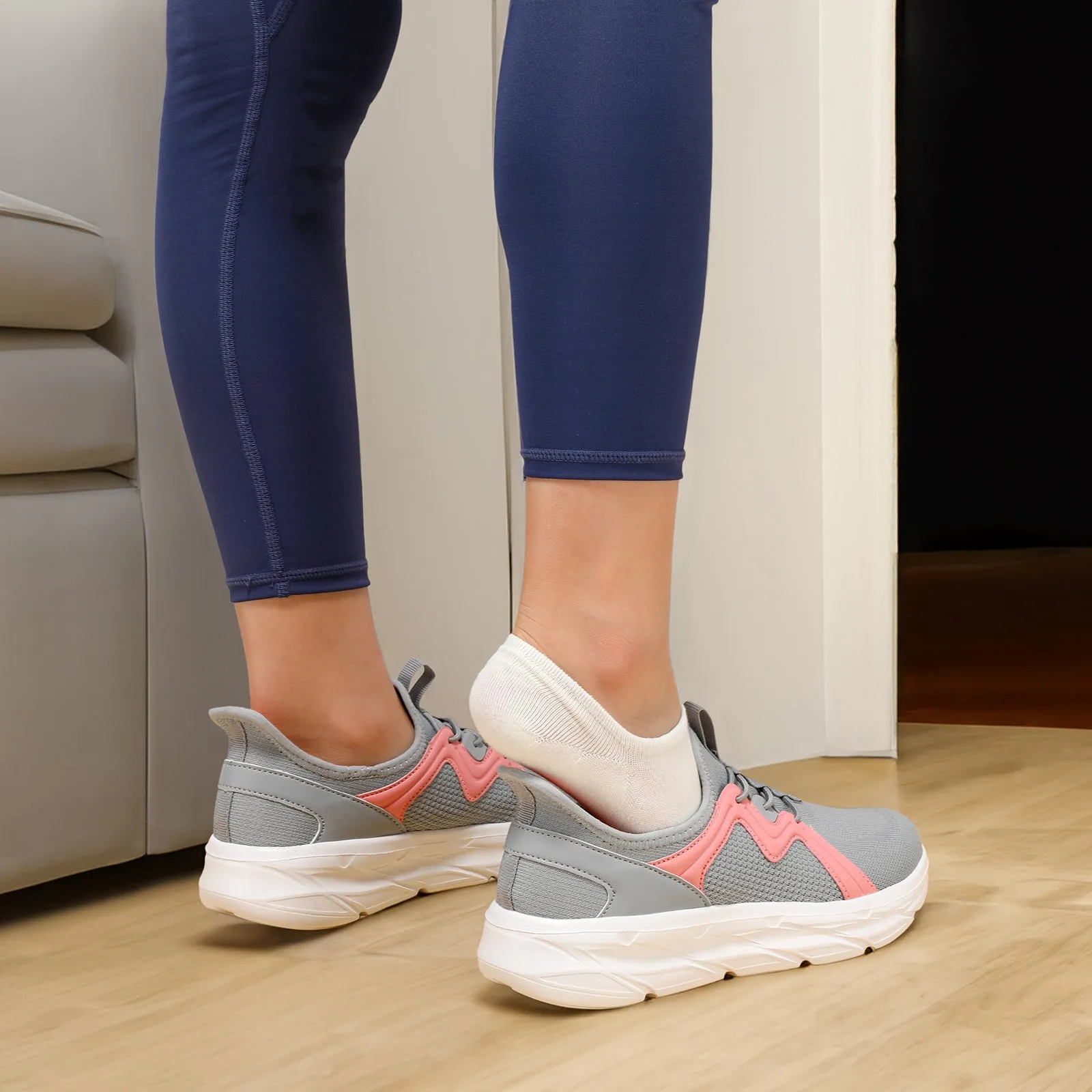 STQ Ease in Women Hands Free Walking Sneakers