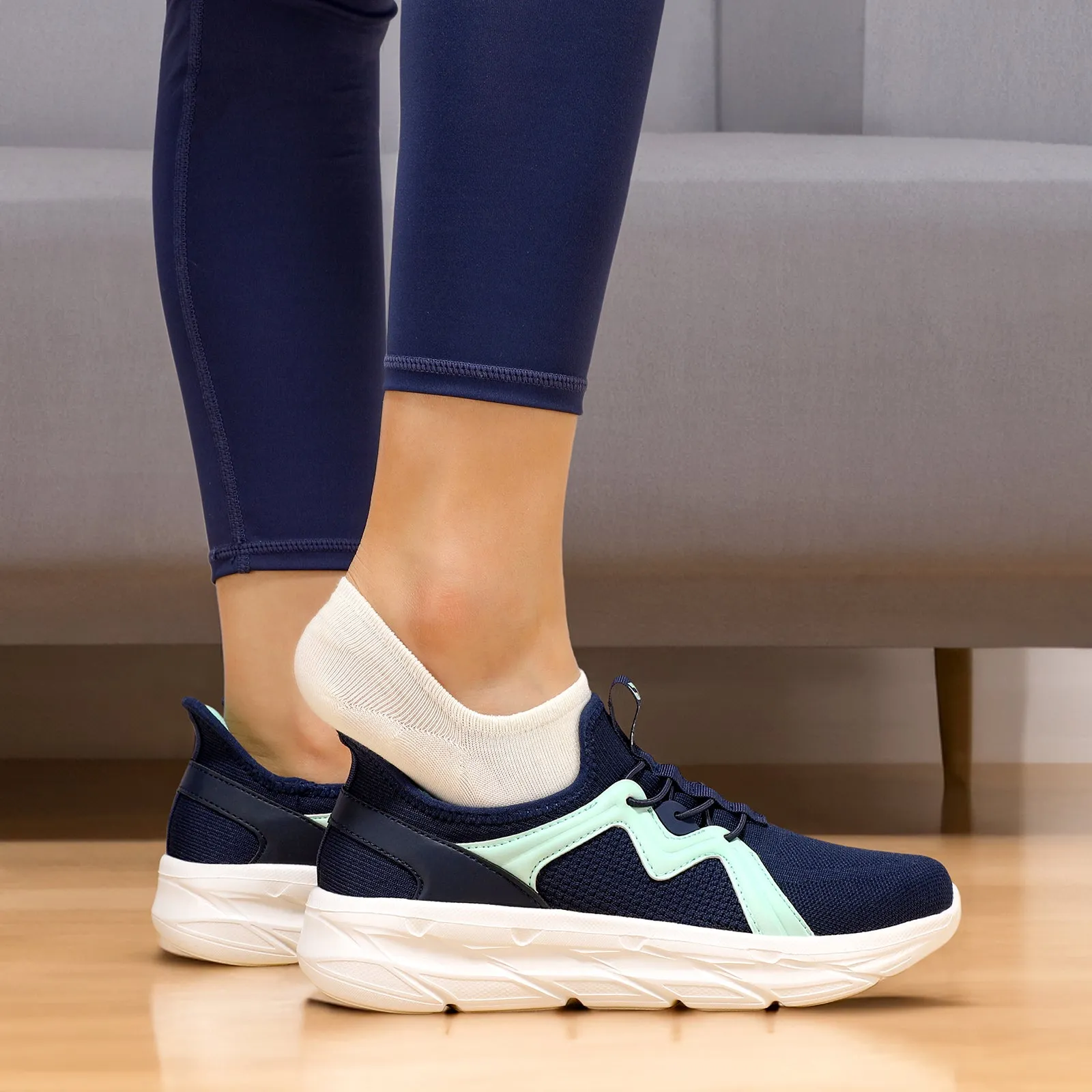 STQ Ease in Women Hands Free Walking Sneakers